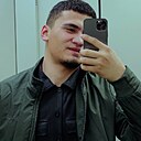 Akbar, 23 года