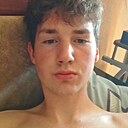 Максим, 19 лет
