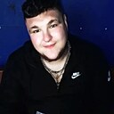 Денис, 24 года