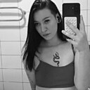 Laura, 22 года
