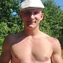 Максим, 22 года