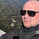 Макс, 41 год