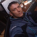 Он, 33 года