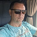 Ли, 46 лет