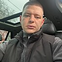 Макс, 24 года