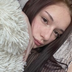 Фотография девушки Elizaveta, 18 лет из г. Златоуст