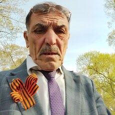 Фотография мужчины Хилол, 65 лет из г. Санкт-Петербург