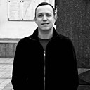 Илья, 33 года