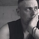 D V, 40 лет