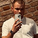 Артём, 22 года