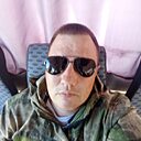 Волков, 33 года