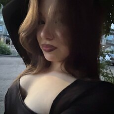 Кристина, 18 из г. Томск.