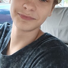 Фотография мужчины Даниил, 18 лет из г. Санкт-Петербург