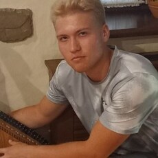 Фотография мужчины Валентин, 22 года из г. Нетешин