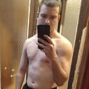 Макс, 22 года