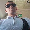 Макс, 33 года