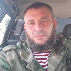Роман, 46 из г. Енакиево.