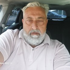 Фотография мужчины Marian, 54 года из г. București