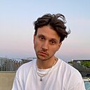 Виктор, 23 года