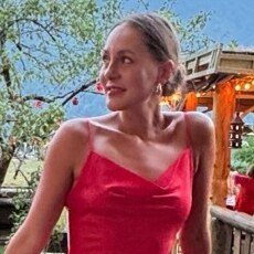 Милана, 30 из г. Адлер.