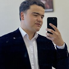 Фотография мужчины Surojbek, 21 год из г. Санкт-Петербург