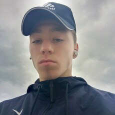 Фотография мужчины Максим, 20 лет из г. Бердск