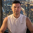 Милан, 33 года