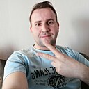 Лев, 36 лет