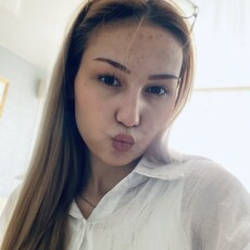 Фотография девушки Марина, 21 год из г. Канаш
