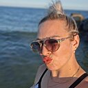 Любовь, 33 года