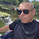 Роман, 44 года