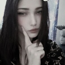 Фотография девушки Лейла, 20 лет из г. Нижний Тагил