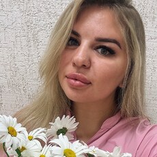 Елизавета, 28 из г. Санкт-Петербург.