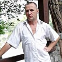 Лев, 39 лет