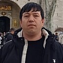 Bek, 34 года