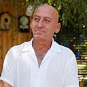 Мушег, 54 года