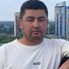 Фотография мужчины Уткиржон, 34 года из г. Новоалтайск