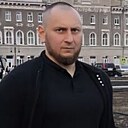 Антон, 33 года