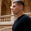 Виктор, 33 года