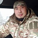 B S, 34 года
