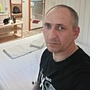 Valentin, 44 года