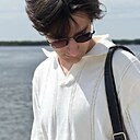 Лев, 18 лет