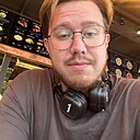 Artur, 24 года