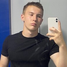 Фотография мужчины Алексей, 19 лет из г. Санкт-Петербург
