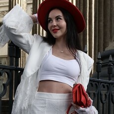 Фотография девушки Уля, 25 лет из г. Санкт-Петербург