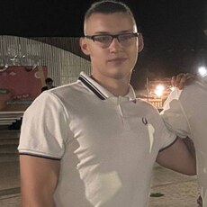 Фотография мужчины Артур, 20 лет из г. Октябрьский (Башкортостан)