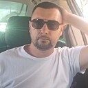 Ден, 42 года