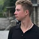 Максим, 22 года