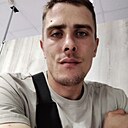 Макс, 24 года