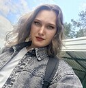 Полина, 22 года